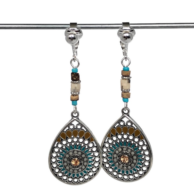 Clipoorbellen boho-chic, druppel turquoise-beige met kraaltjes, hangoorbellen